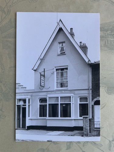 Simpson tavern brickwoods - tavern',