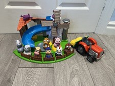 Hasbro Weebles Weebledown Farm