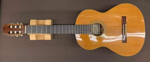 Ryoji matsuoka classic guitar - matsuoka,