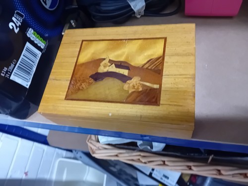 Inlaid box very nice condition - inlaid,