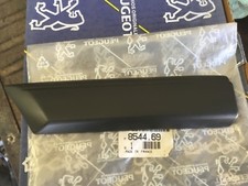 GENUINE PEUGEOT 405 ESTATE