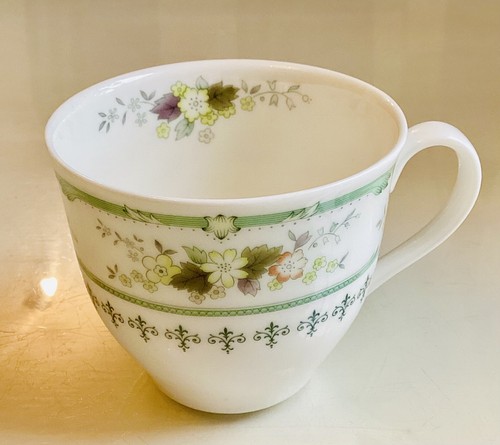 Royal doulton bone - royal,