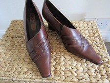 Caprice size 8 Brown Leather shoes Wedge heels