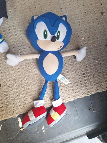 Sonic the hedgehog soft toy - the,