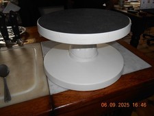Tilting Turntable P.M.E.  cake