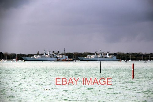 Photo naval ships portsmouth - ,