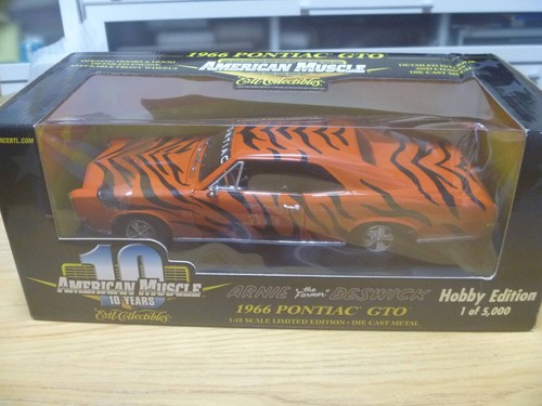 Ertl 1966 pontiac - 1/18, gto