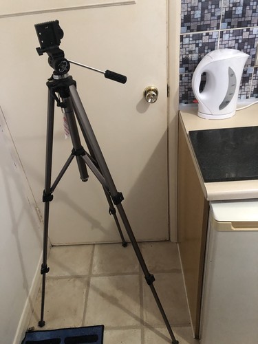 Vanguard tripod - tripod,