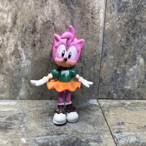 Sega sonic amy - sega, classic