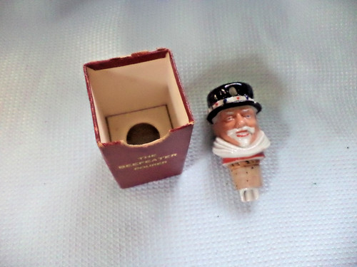 Wade ceramics beefeater gin - ceramics,