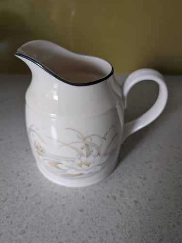 Lovely royal doulton - lovely, jug
