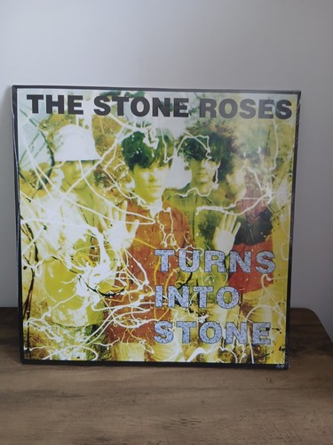 The stone roses turns - roses, into