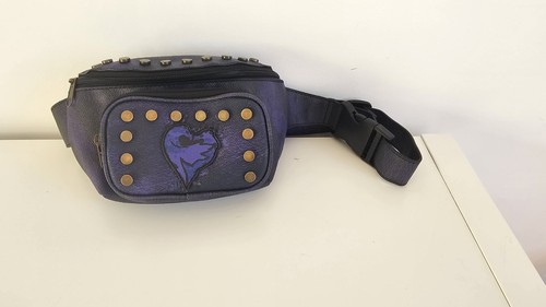 Disney store descendants - descendants, 3