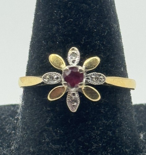 18ct gold ruby diamond - 18ct,