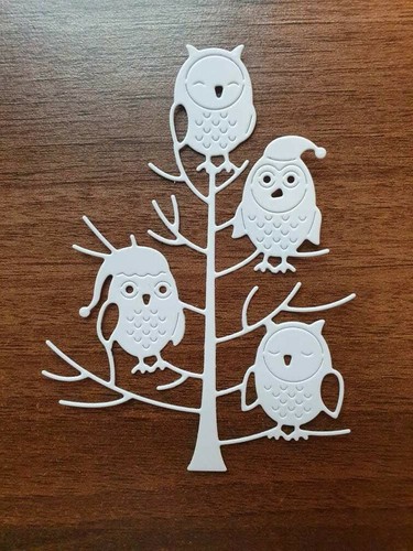 Tattered lace owl - lace,