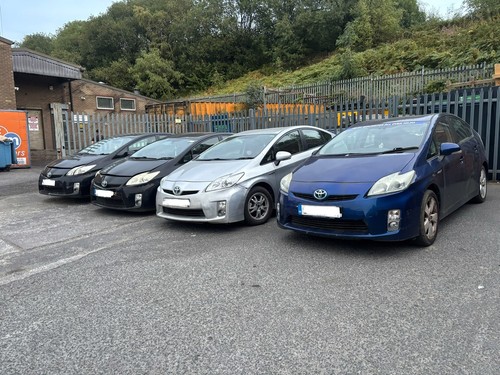 Toyota prius mk3 - toyota,