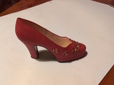 If The Shoe Fits LP8861 Red The Leonardo Collection