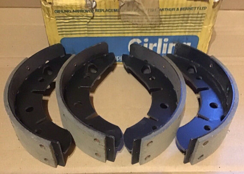 Girling front brake shoes - girling,