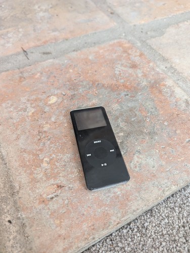 Apple ipod nano - 1st, 2gb