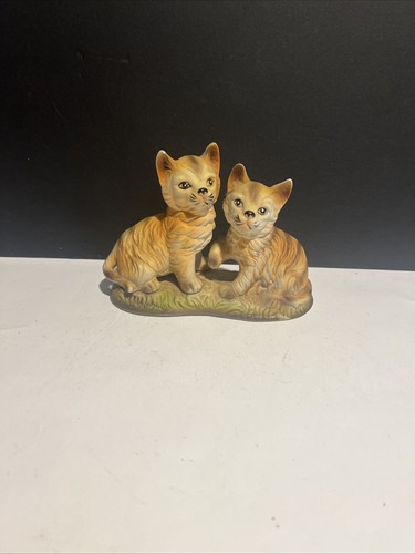 Beautiful kittens figurine - kittens,
