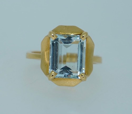 Stern 18k aquamarine - stern,
