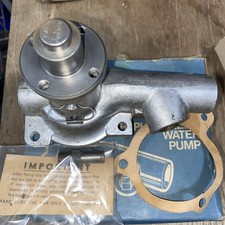 Vauxhall Victor FB VX4/90 1961-63 Water Pump QCP303 New Old Stock