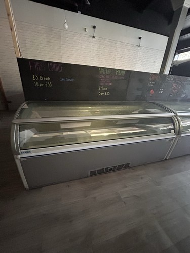 Display chest freezer - display,