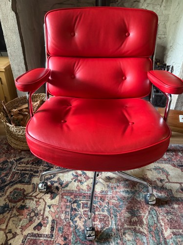 Vitra eames office chair - vitra,