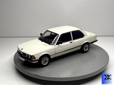 Autoart bmw 323i 1977 - 1/18,