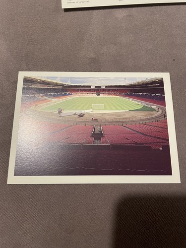 Wembley postcard 1992 barratt - wembley,