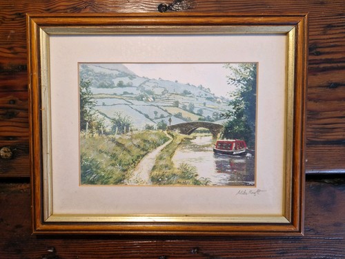 Signed mike knight canal - mike, scene