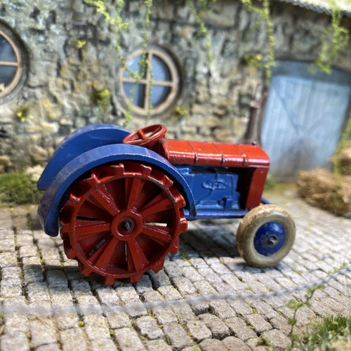 Dinky toys pre war - dinky,