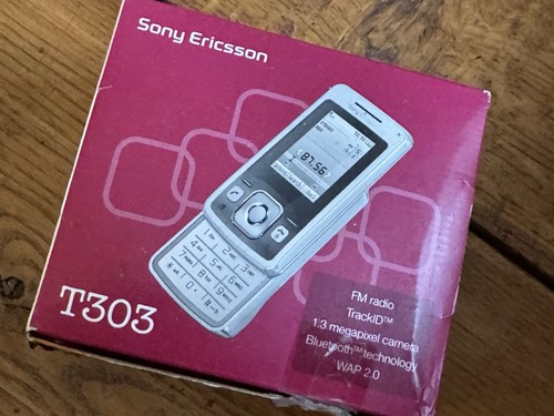 Sony ericsson t303 - sony,