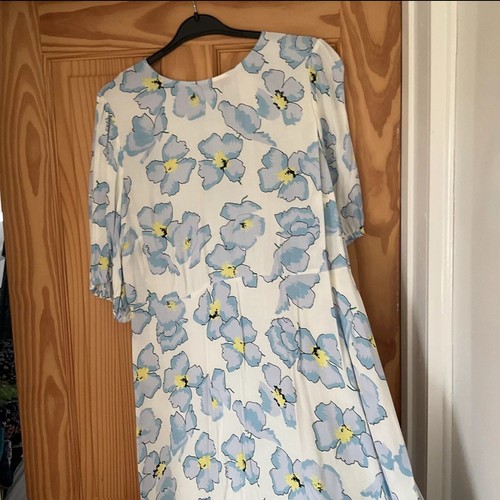 Bnwt ivory blue floral - bnwt,