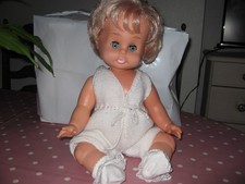 VINTAGE DOLL, UNMARKED PEDIGREE 'POSY' BABY DOLL. V.G.COND. RARE 18 INCH SIZE 