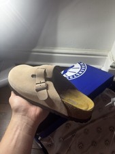 🤍 Birkenstock Clogs – UK 6.5 👣 Beige suede, neutral tone with classic comfort.