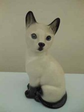 Kingston Pottery cat