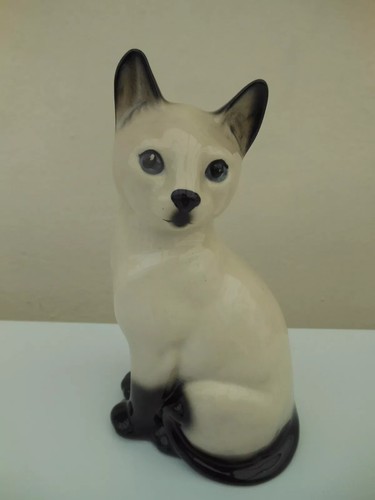 Kingston pottery cat - pottery,