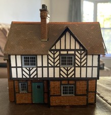 Superquick buildings 1961  for your railway diorama, choice of 5,  pay post once