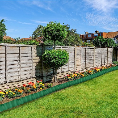 Garden fence lawn - fence, border