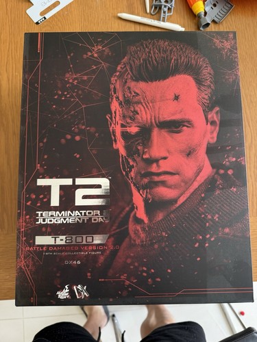 Hot toys terminator dx46 - terminator, 2
