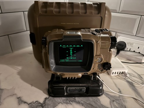 Collectors edition fallout pip - collectors,
