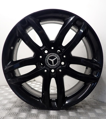 Mercedes gla class black - 18'',