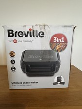 Breville 3 in 1 Sandwich, Waffle and Panini Maker, VST098  (Small Corner Crack )