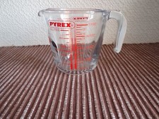 VINTAGE PYREX  CLEAR GLASS 1 PINT  MEASURING JUG - PERFECT CONDITION