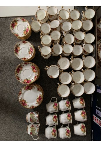 300 pieces job lot fitst - 300,