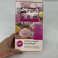 Wilton Cupcake Decorating Set
