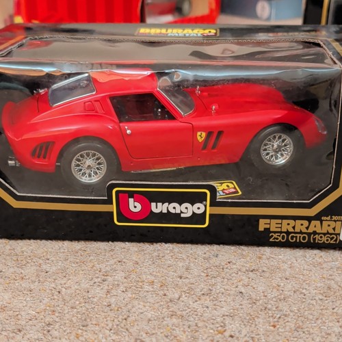 Ax330 burago 18 ferrari - 1/18, 1:18