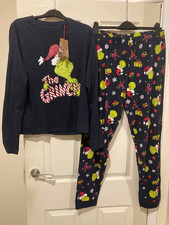 Primark The grinch family