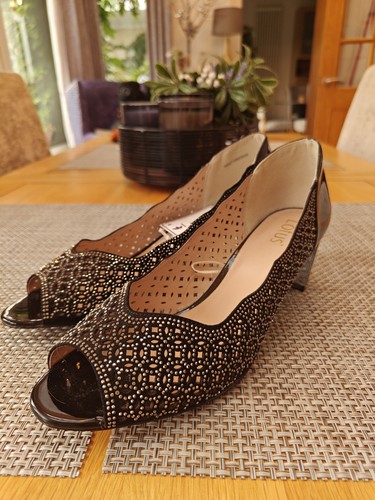 Brand new stunning ladies - brand,